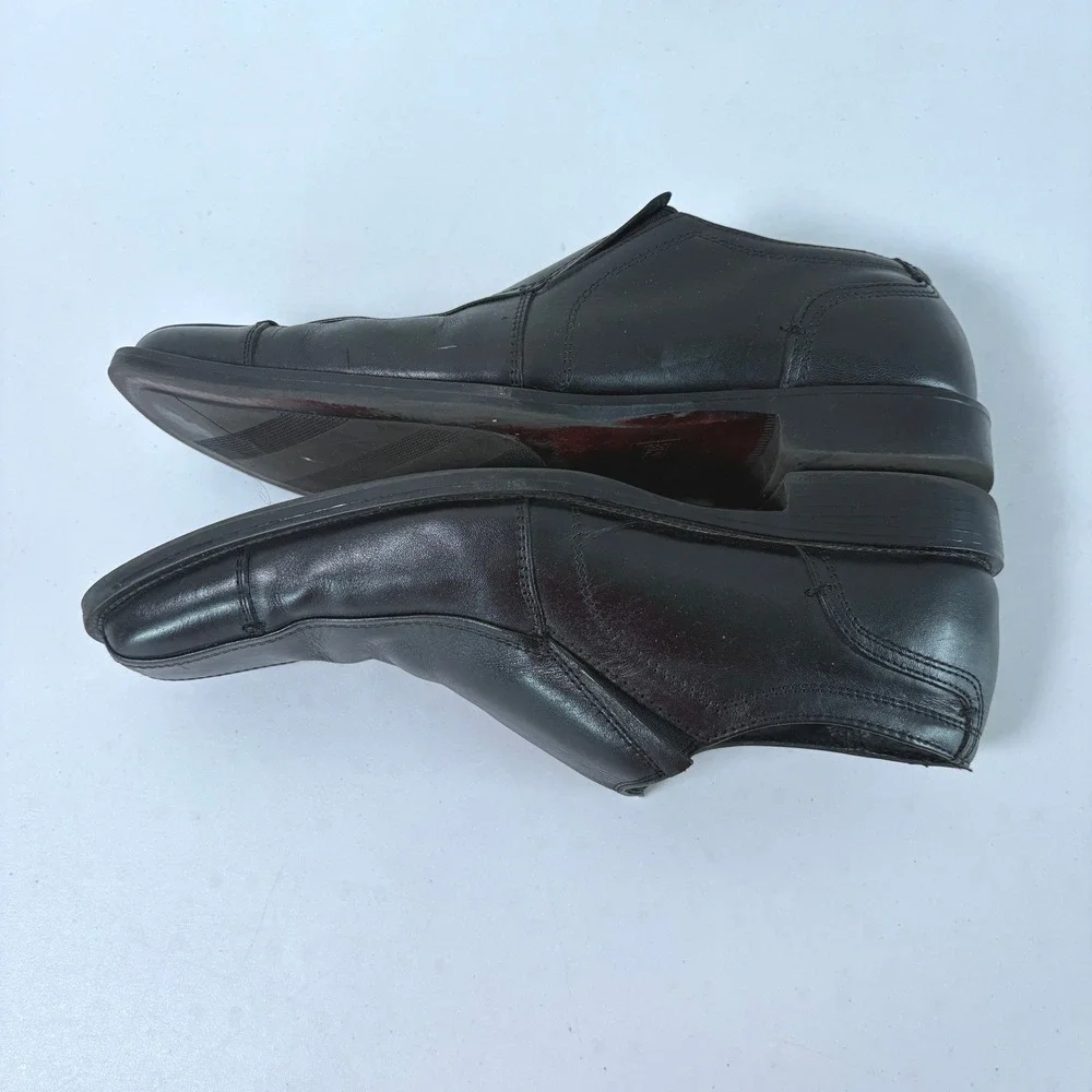 Claiborne men slip